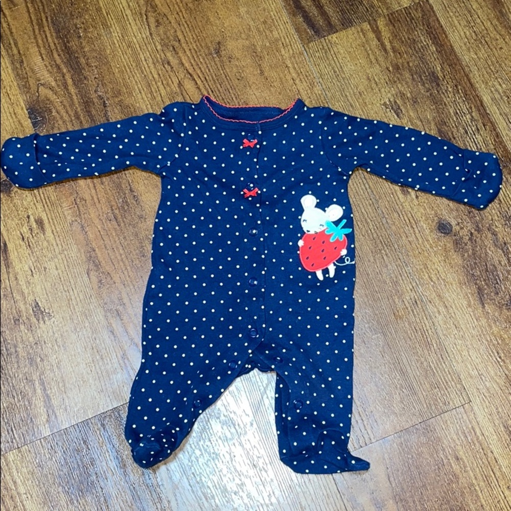 Newborn Long Sleeve Buttoned Onesie